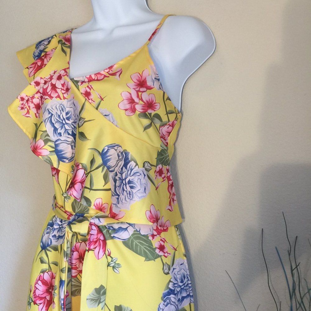 Floral jumpsuit asymetrical wrap top yellow tropical print M - Picture 2 of 11